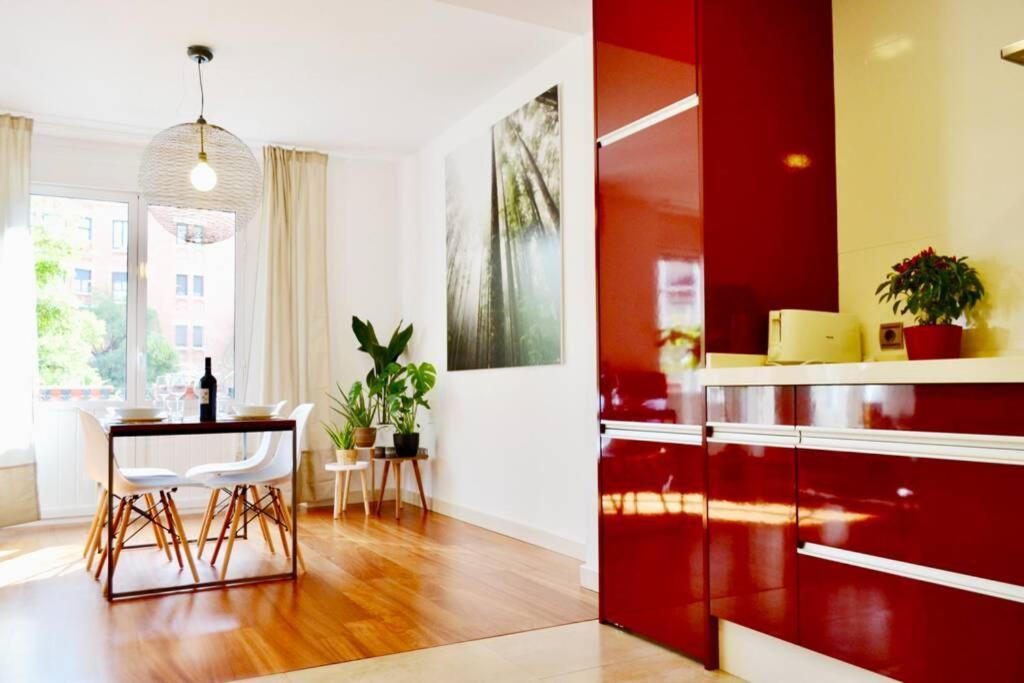 Hola Valencia - Holiday Apartments المظهر الخارجي الصورة